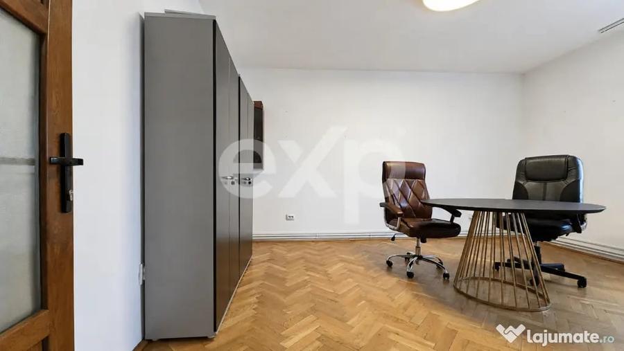 Apartament cu 3 camere decomandat în Central
