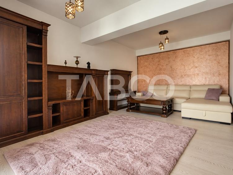 Apartament cu 2 camere decomandat, mobilat în Piața Cluj