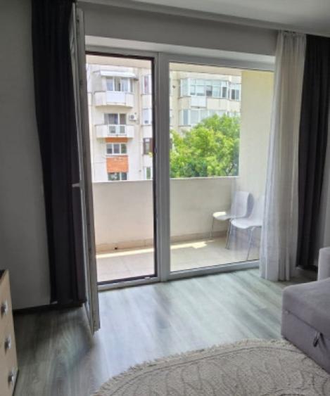 Apartament cu 2 camere semidecomandat în Brestei
