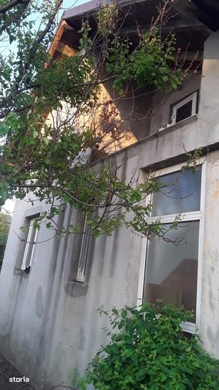 Casă cu 3 camere cu Teren 500 Mp în Central