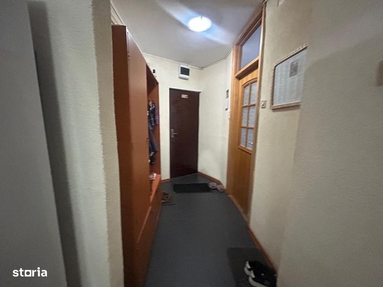 Apartement 3 camere zona spital etaj 1 - 5