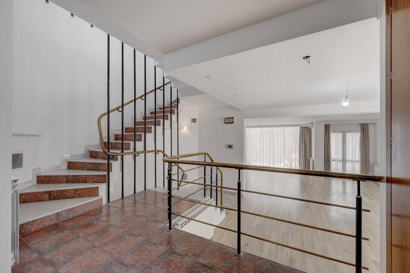 Apartament cu 4 camere decomandat, mobilat în Dorobanți