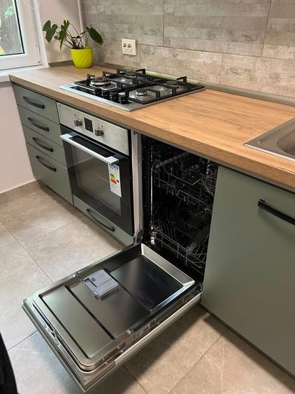 Apartament cu 2 camere decomandat în 1 Decembrie 1918