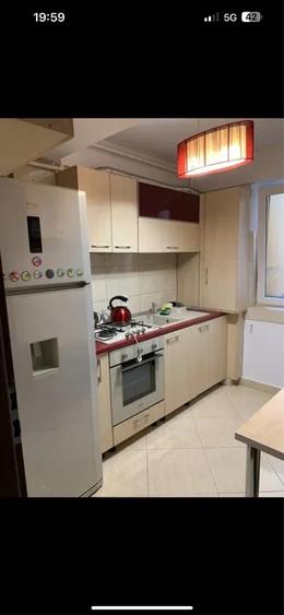 Apartament cu 2 camere semidecomandat în Apărătorii Patriei