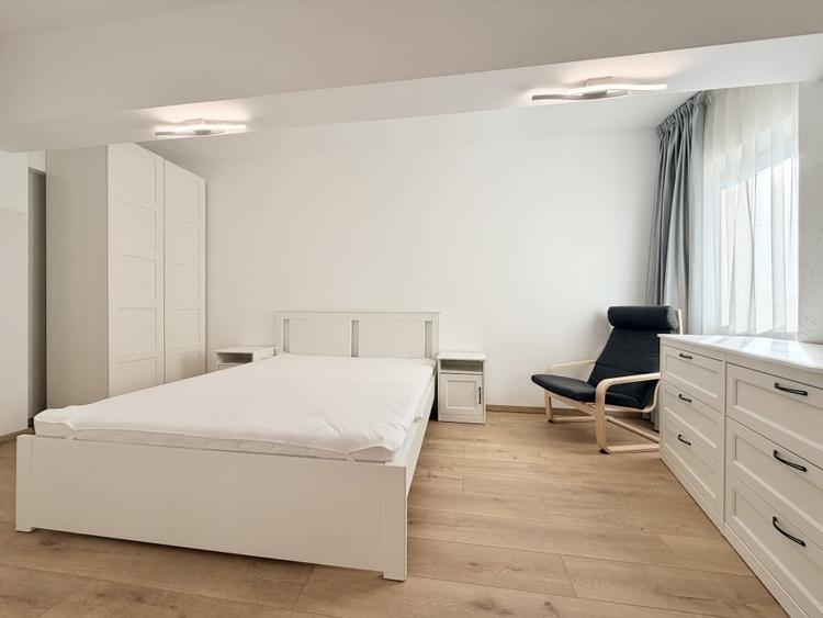 Apartament cu 2 camere semidecomandat, mobilat în Mărăști