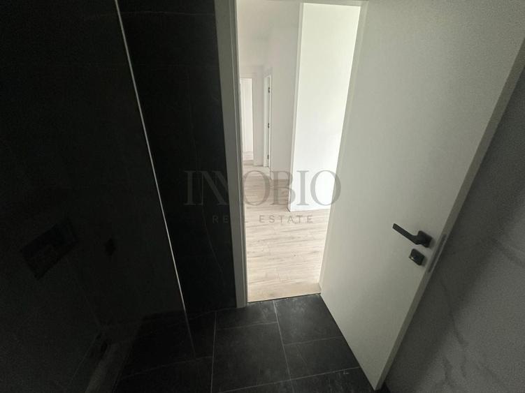 Apartament cu 3 camere semidecomandat în Sisești