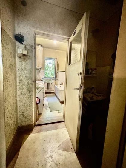 Casă individuală cu 5 camere cu Teren 400 Mp în Central