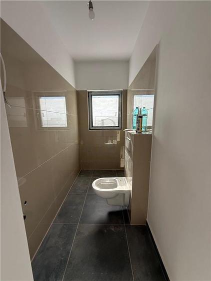 Duplex cu 5 camere cu Canalizare în Moșnița Nouă