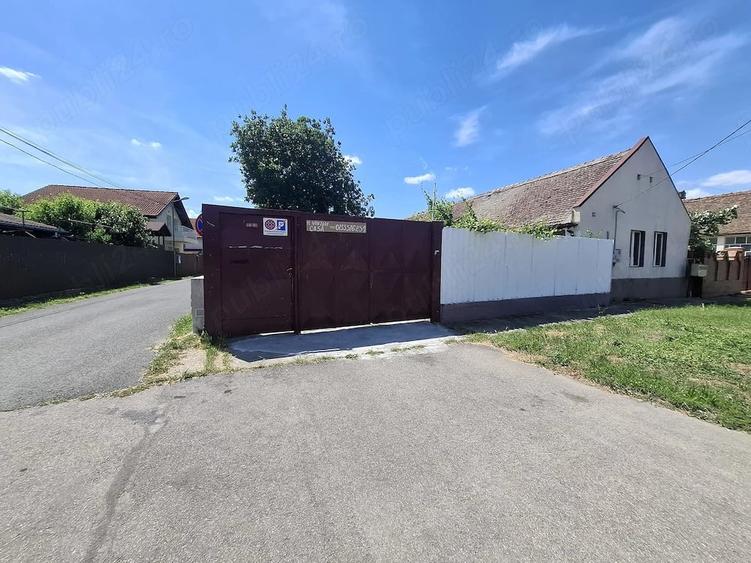 Casă cu Teren 800 Mp în Giroc