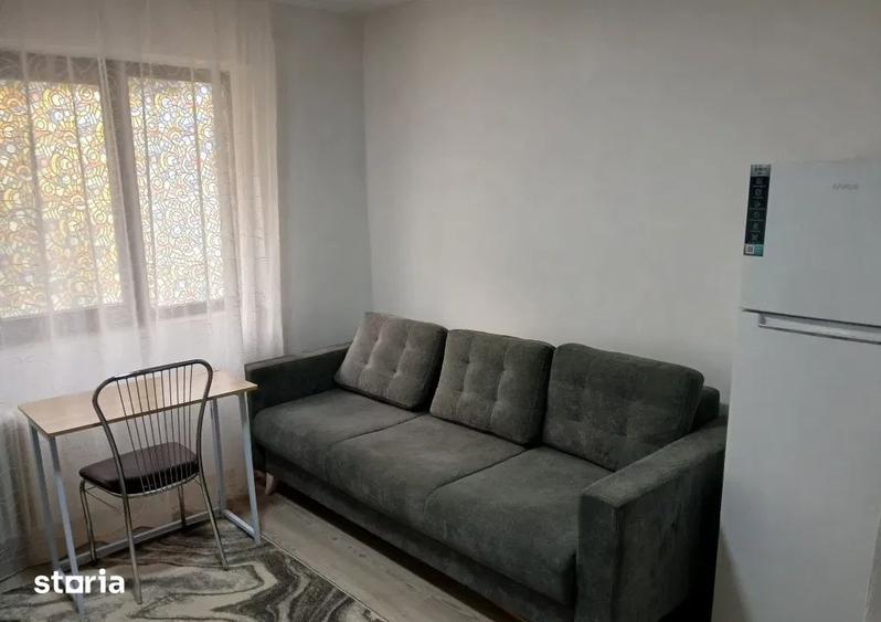Garsonieră în Baza 3