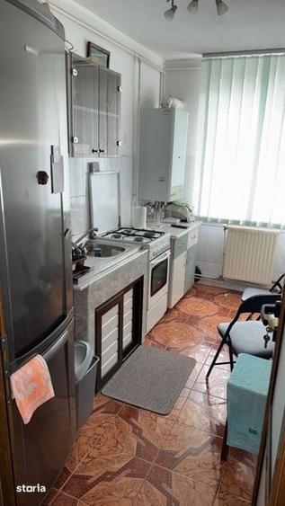Apartament cu 2 camere decomandat în Cornișa