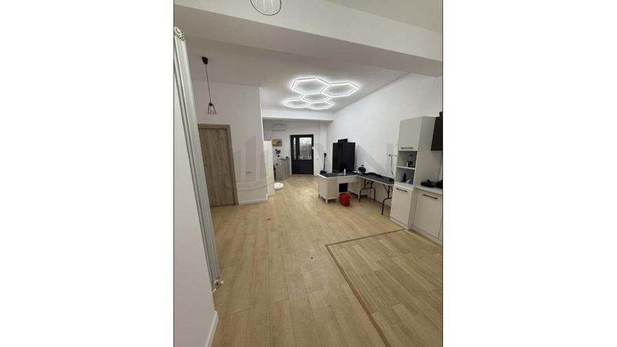 Spațiu comercial, de 65 mp, în Pipera