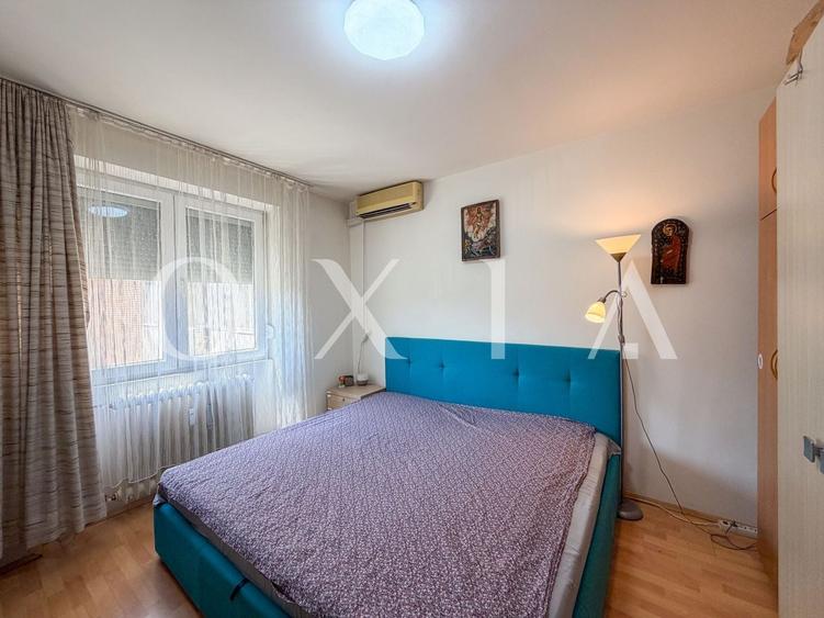 Apartament cu 3 camere semidecomandat, mobilat în Complex Studențesc