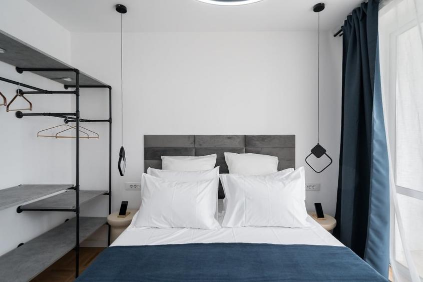 Apartament cu 2 camere semidecomandat, mobilat în Unirii
