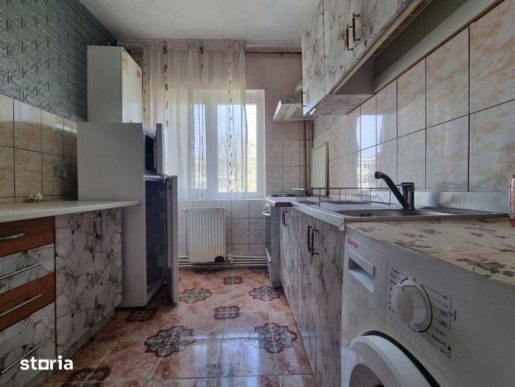 Apartament cu 2 camere decomandat, mobilat în Central