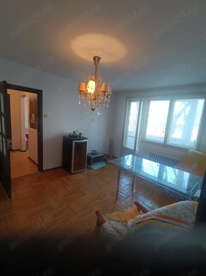 Apartament cu 2 camere semidecomandat în Progresul