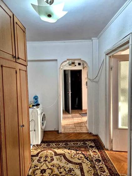 Apartament cu 3 camere decomandat în Păcurari