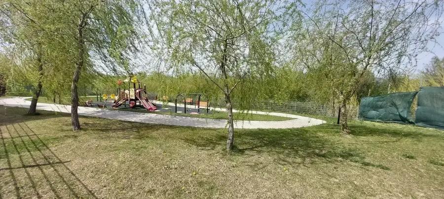 Apartament cu 3 camere decomandat, mobilat în Pipera