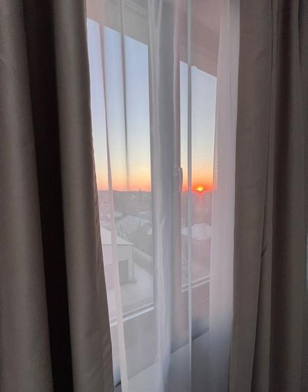 Apartament cu 3 camere semidecomandat în Tunari