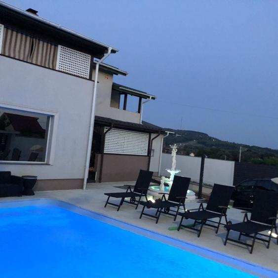 Casă cu 4 camere cu Teren 850 Mp în Bucium