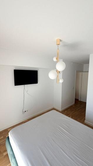 Apartament cu 3 camere decomandat, mobilat în Aviației