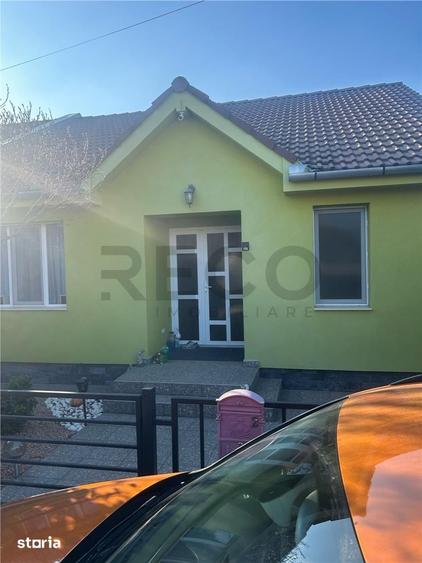 Casă cu 4 camere cu Teren 332 Mp în Sântandrei