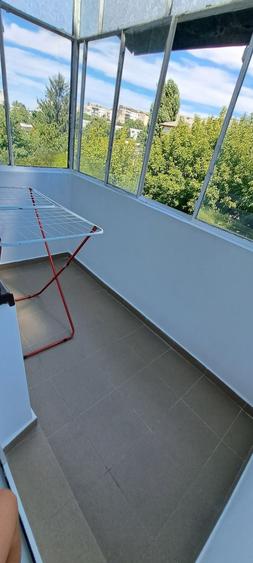 Apartament cu 2 camere semidecomandat în Cornișa