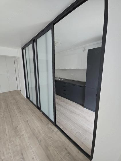 Apartament cu 3 camere decomandat în Baicului