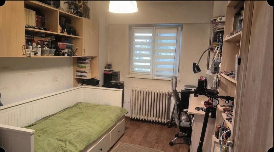 Apartament cu 3 camere decomandat în Drumul Taberei