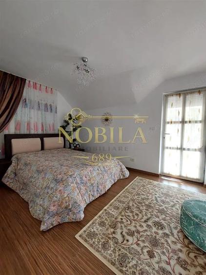 Casă cu Teren 4200 Mp în Livezi