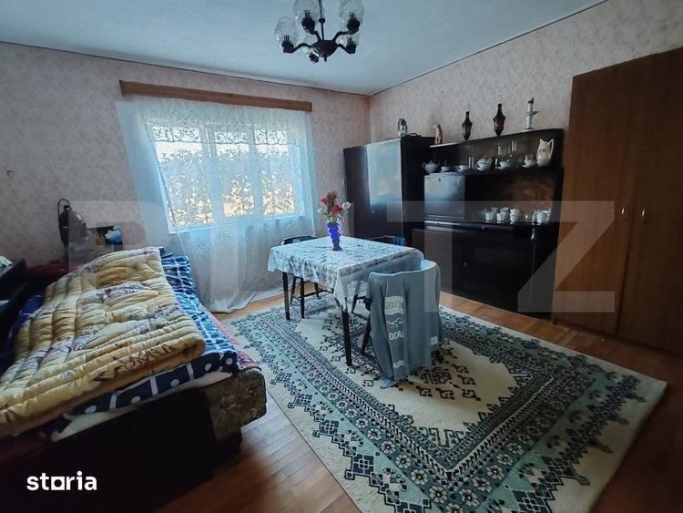 Casă cu 6 camere cu Teren 3000 Mp în Surduc