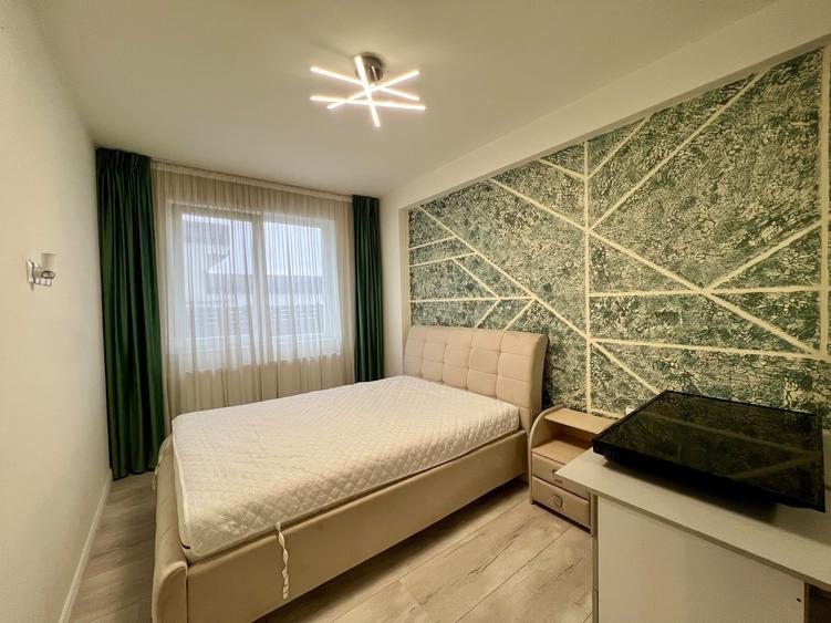 Apartament cu 4 camere decomandat, mobilat în Florești