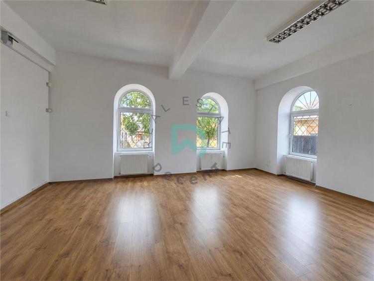 Spațiu comercial, de 556 mp, în Turcheș