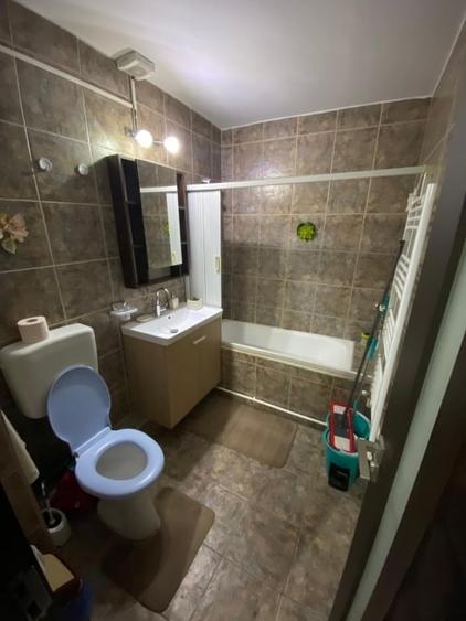 Închiriez apartament 2 camere - 10