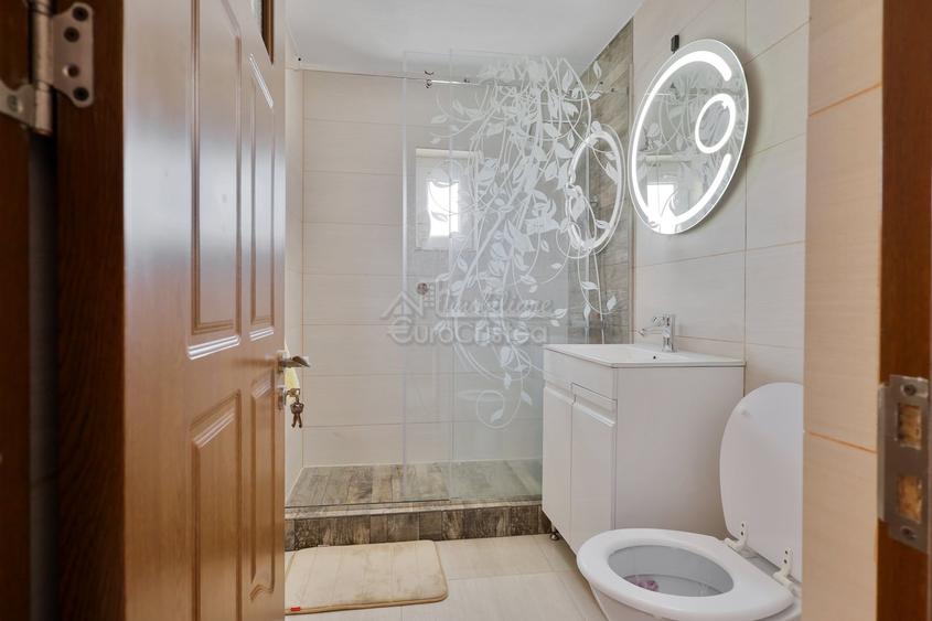 Apartament 3 camere cu vedere spectaculoasă la mare, la doar 100 metri de plajă - 8
