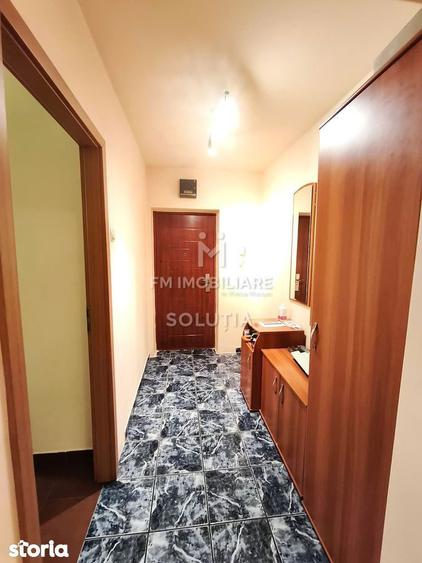 Apartament cu 5 camere decomandat în Traian