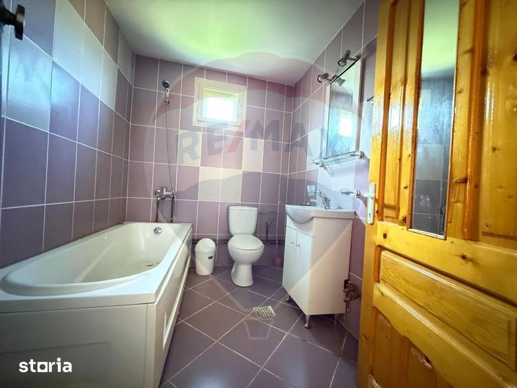 Casa cu Teren 2288 MP GURA HUMORULUI - 10