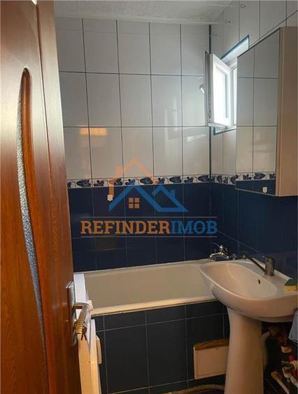 Apartament cu 2 camere semidecomandat în Giurgiului