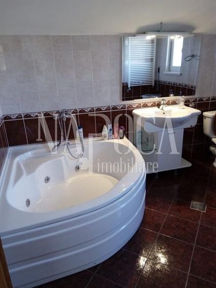 Casă individuală cu 6 camere cu Canalizare în Florești