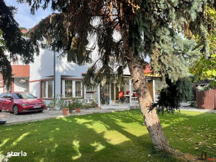 Casă cu 4 camere cu Teren 500 Mp în Central