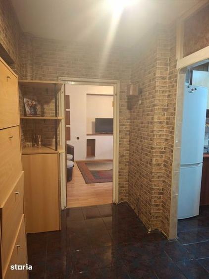 Apartament cu 3 camere decomandat, mobilat în Rahova