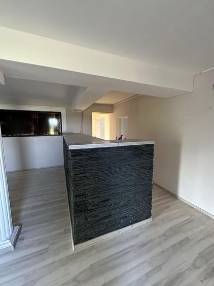 Casă cu 4 camere în Piatra