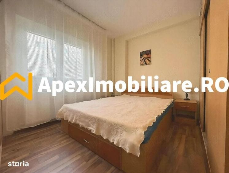 Apartament cu 3 camere decomandat în Tineretului