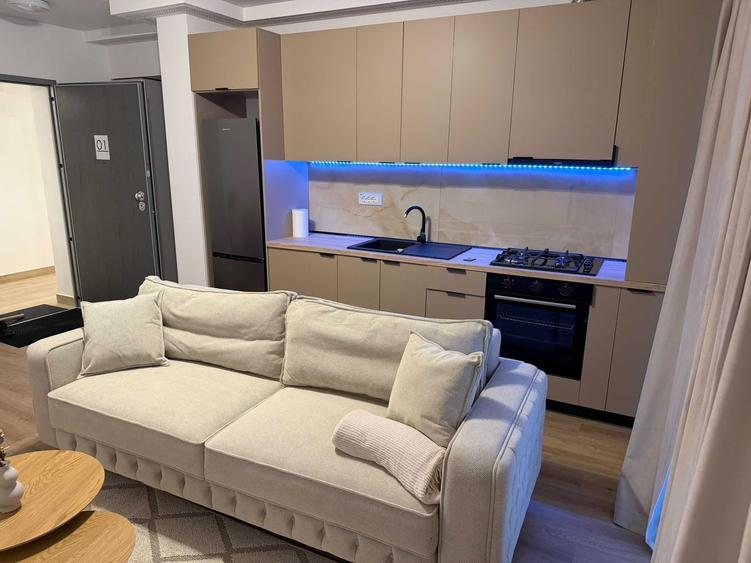 Apartament cu 2 camere decomandat în Tunari