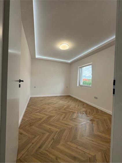 Casă cu 5 camere cu Teren 433 Mp în Oncea
