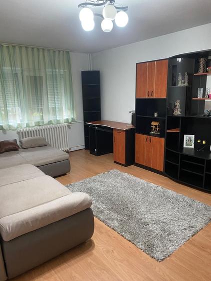 Apartament cu 2 camere decomandat în Rogerius