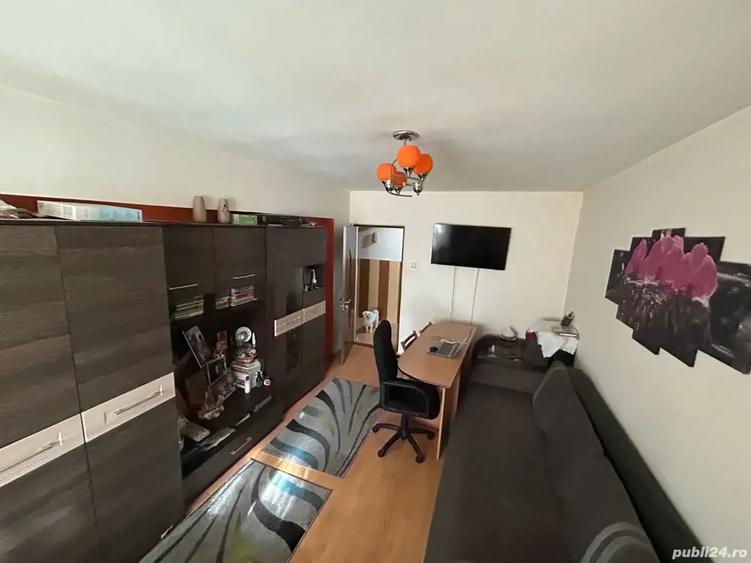 Apartament cu 2 camere decomandat în Tecuci