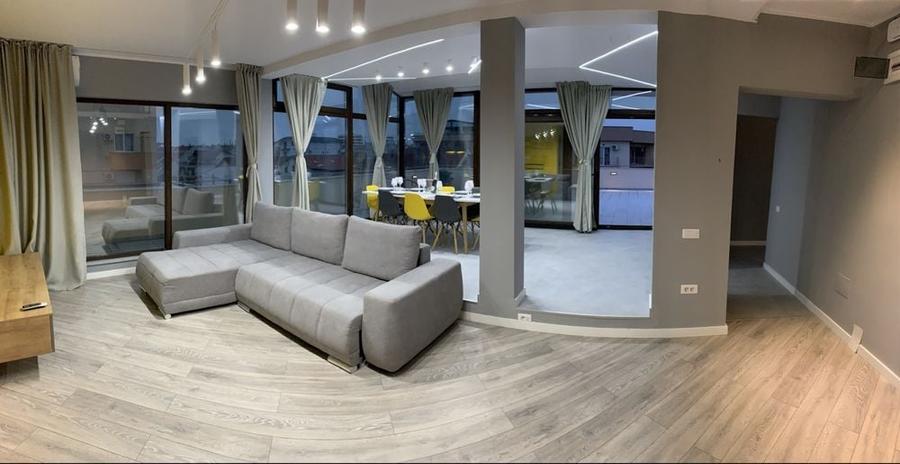 Apartament cu 3 camere decomandat în Central