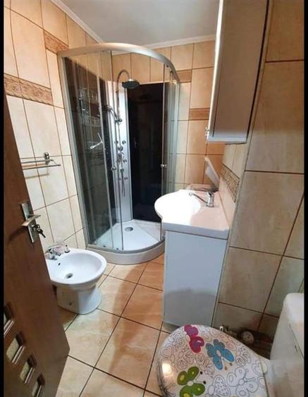 Apartament cu 2 camere decomandat, mobilat în Cug