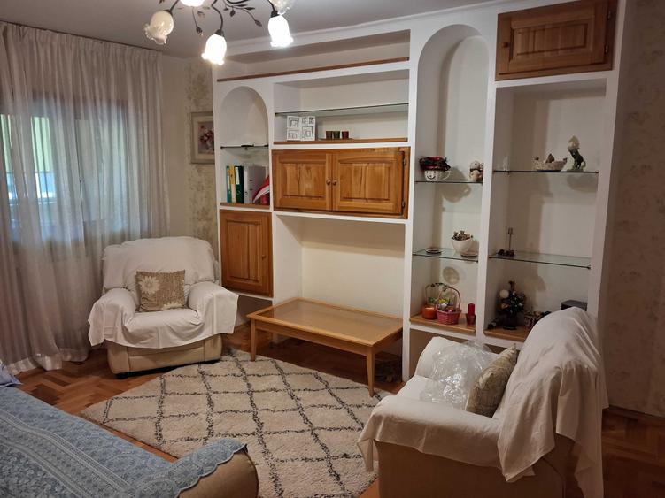 Apartament cu 2 camere decomandat în Energiei